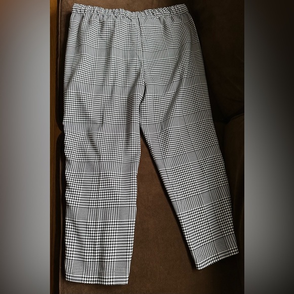 C By One Black & White Houndstooth Pattern Capri Casual Pants Sz XL  T 16. - Picture 7 of 12